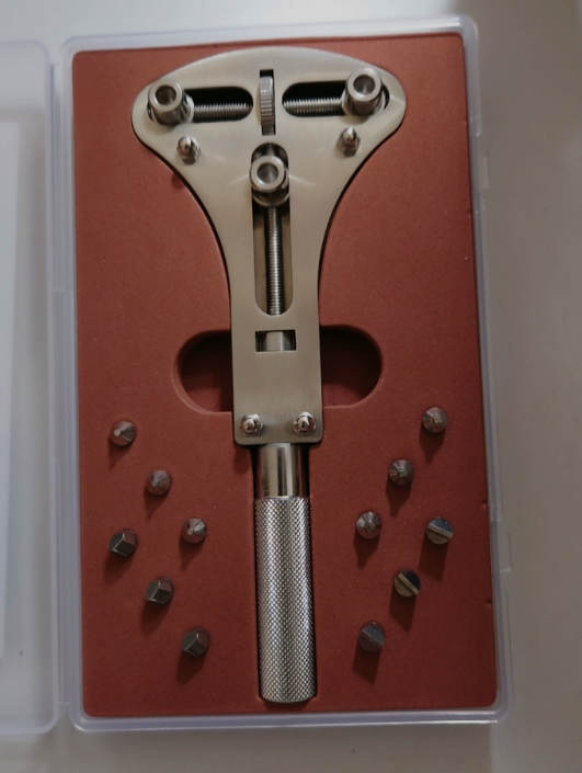 High Precision Full Steel Univ - Case Back Opener recension och pris